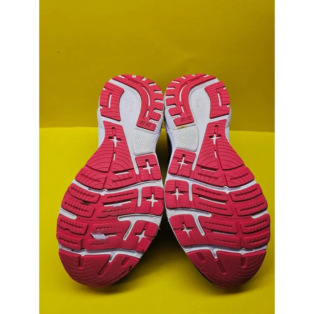 Brooks Women 10 Comfy footwear
